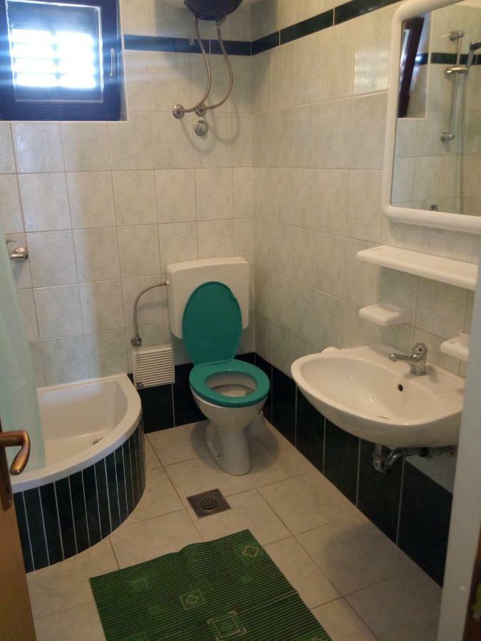 Apartman Cemeljic Apartamento Mandre Exterior foto